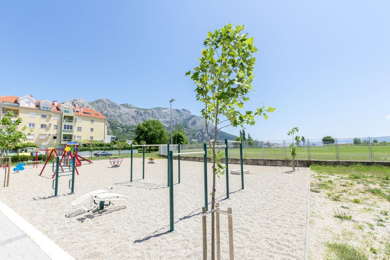 Apartment Ivanka Omiš Esterno foto